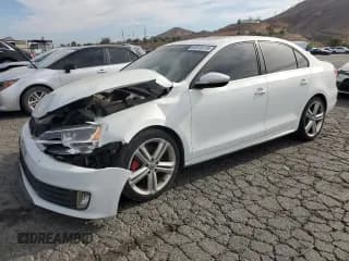 ✅ 2015 Volkswagen Jetta GLI SEL • VIN: 3VW5T7AJ5FM279395 • Lot: 68978175. Wystawiony na Copart z przebiegiem 147 692 mil. Bezpłatny archiwum sprzedaży aukcyjnych z USA i szczegółowy raport historii pojazdu na DreamBid. Zdjęcie 1.