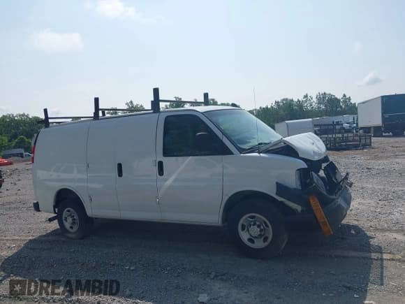 ✅ 2021 Chevrolet Express Cargo • VIN: 1GCWGAF71M1154667 • Lot: 41994343. Listed on IAAI with 94,524 mi. Free auction sales archive from the USA and detailed vehicle history report at DreamBid. Image 12.