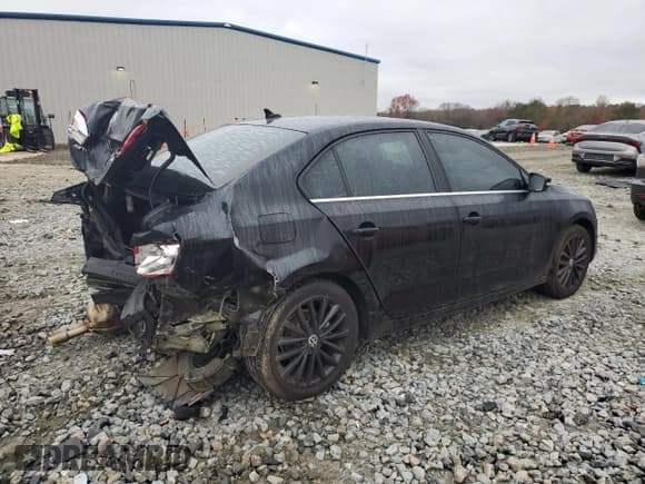 ✅ 2013 Volkswagen Jetta SEL • VIN: 3VWLX7AJ6DM368577 • Lot: 85482604. Listed on Copart with 134,577 mi. Free auction sales archive from the USA and detailed vehicle history report at DreamBid. Image 3.