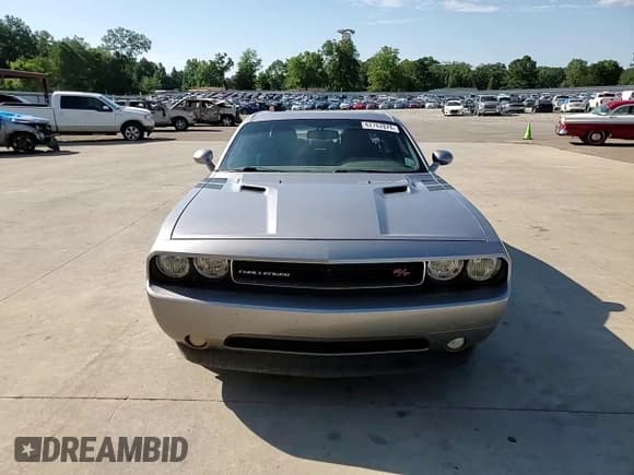 ✅ 2013 Dodge Challenger R/T • VIN: 2C3CDYBT2DH653569 • Lot: 62762874. Wystawiony na Copart z przebiegiem 161 726 mil. Bezpłatny archiwum sprzedaży aukcyjnych z USA i szczegółowy raport historii pojazdu na DreamBid. Zdjęcie 11.