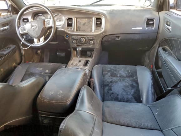 ✅ 2012 Dodge Charger RT Plus • VIN: 2C3CDXCTXCH280305 • Lot: 94971195. Wystawiony na Copart z przebiegiem 158 292 mil. Bezpłatny archiwum sprzedaży aukcyjnych z USA i szczegółowy raport historii pojazdu na DreamBid. Zdjęcie 8.