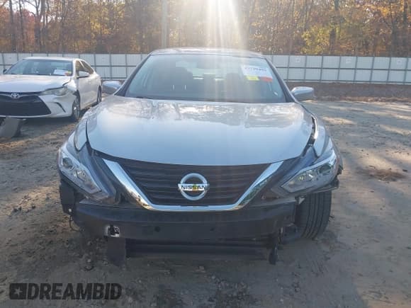 ✅ 2017 Nissan Altima SR • VIN: 1N4AL3AP5HC298568 • Lot: 43739495. Listed on IAAI with 129,065 mi. Free auction sales archive from the USA and detailed vehicle history report at DreamBid. Image 12.