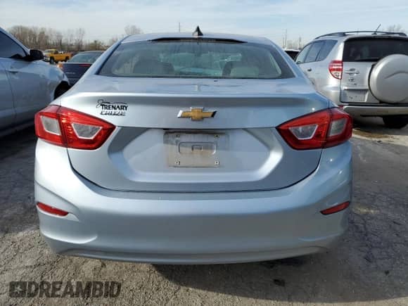 ✅ 2018 Chevrolet Cruze LS • VIN: 1G1BC5SM3J7203480 • Лот: 68163242. Размещён на Copart с пробегом Не указан миль. Получите бесплатный доступ к архиву аукционных продаж из США и посмотрите подробный отчёт об истории автомобиля на DreamBid. Изображение 6.