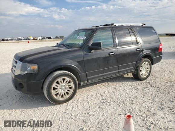 ✅ 2013 Ford Expedition Limited • VIN: 1FMJU1K56DEF43851 • Lot: 82557945. Wystawiony na Copart z przebiegiem 150 239 mil. Bezpłatny archiwum sprzedaży aukcyjnych z USA i szczegółowy raport historii pojazdu na DreamBid. Zdjęcie 1.