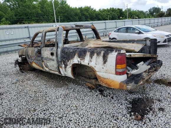 ✅ 2006 GMC Sierra 1500 SLE2 • VIN: 2GTEK13ZX61339264 • Lot: 55896245. Wystawiony na Copart z przebiegiem Nie podano. Bezpłatny archiwum sprzedaży aukcyjnych z USA i szczegółowy raport historii pojazdu na DreamBid. Zdjęcie 2.