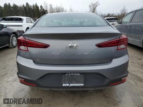 ✅ 2019 Hyundai Elantra SE • VIN: 5NPD74LF2KH461663 • Lot: 47359335. Listed on Copart with 45,914 mi. Free auction sales archive from the USA and detailed vehicle history report at DreamBid. Image 6.