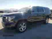 2020 Chevrolet Suburban LS z VIN 1GNSCGKC5LR130234, wystawiony jako Copart lot #64139325 z przebiegiem 88 332 mil mil oraz Czysty tytuł • Clean title. Historia ofert i sprzedaży dostępna na DreamBid. Obrazek 1.