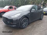 ✅ 2025 Tesla Model Y Long Range • VIN: 7SAYGDED3SF236893 • Лот: 43698211. Опубликован ранее на IAAI с пробегом 2 586 миль. Бесплатный доступ к архиву аукционных продаж из США и подробный отчёт об истории автомобиля на DreamBid. Изображение 2.