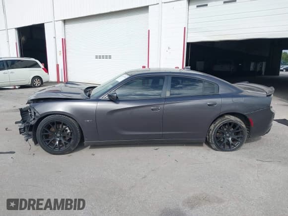 ✅ 2018 Dodge Charger R/T • VIN: 2C3CDXCT1JH260795 • Lot: 43377794. Wystawiony na IAAI z przebiegiem 109 823 mil. Bezpłatny archiwum sprzedaży aukcyjnych z USA i szczegółowy raport historii pojazdu na DreamBid. Zdjęcie 14.
