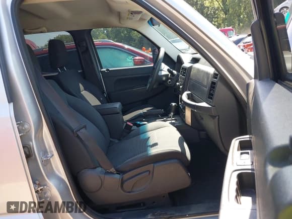 ✅ 2009 Jeep Liberty Rocky Mountain • VIN: 1J8GN28K79W501746 • Lot: 42848180. Listed on IAAI with 209,375 mi. Free auction sales archive from the USA and detailed vehicle history report at DreamBid. Image 5.