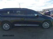 ✅ 2018 Chrysler Pacifica Touring L • VIN: 2C4RC1BGXJR119129 • Lot: 43166038. Listed on IAAI with 180,674 mi. Free auction sales archive from the USA and detailed vehicle history report at DreamBid. Image 13.