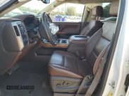 ✅ 2016 Chevrolet Silverado 1500 High Country • VIN: 3GCUKTEC8GG166496 • Lot: 82639825. Wystawiony na Copart z przebiegiem 109 946 mil. Bezpłatny archiwum sprzedaży aukcyjnych z USA i szczegółowy raport historii pojazdu na DreamBid. Zdjęcie 7.