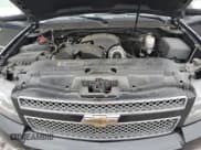 ✅ 2010 Chevrolet Suburban LTZ • VIN: 1GNUCKE09AR194433 • Lot: 69926234. Wystawiony na Copart z przebiegiem 243 386 mil. Bezpłatny archiwum sprzedaży aukcyjnych z USA i szczegółowy raport historii pojazdu na DreamBid. Zdjęcie 12.