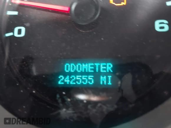 ✅ 2008 Chevrolet Silverado 2500HD 1LT • VIN: 1GCHK29KX8E163363 • Lot: 42540648. Wystawiony na IAAI z przebiegiem 242 555 mil. Bezpłatny archiwum sprzedaży aukcyjnych z USA i szczegółowy raport historii pojazdu na DreamBid. Zdjęcie 16.