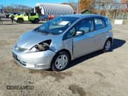 ✅ 2013 Honda Fit • VIN: JHMGE8H38DC063315 • Lot: 43604899. Wystawiony na IAAI z przebiegiem 101 501 mil. Bezpłatny archiwum sprzedaży aukcyjnych z USA i szczegółowy raport historii pojazdu na DreamBid. Zdjęcie 17.
