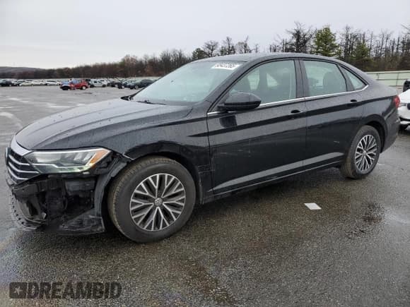 ✅ 2019 Volkswagen Jetta S • VIN: 3VWC57BU9KM140696 • Lot: 93437265. Wystawiony na Copart z przebiegiem 121 871 mil. Bezpłatny archiwum sprzedaży aukcyjnych z USA i szczegółowy raport historii pojazdu na DreamBid. Zdjęcie 1.