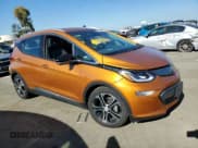 ✅ 2017 Chevrolet Bolt EV Premier • VIN: 1G1FX6S0XH4187749 • Lot: 42767435. Wystawiony na Copart z przebiegiem Nie podano. Bezpłatny archiwum sprzedaży aukcyjnych z USA i szczegółowy raport historii pojazdu na DreamBid. Zdjęcie 4.