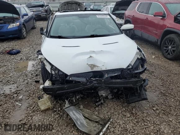 ✅ 2013 Hyundai Veloster w/Black Int • VIN: KMHTC6AD7DU132594 • Lot: 84790475. Wystawiony na Copart z przebiegiem 110 593 mil. Bezpłatny archiwum sprzedaży aukcyjnych z USA i szczegółowy raport historii pojazdu na DreamBid. Zdjęcie 5.