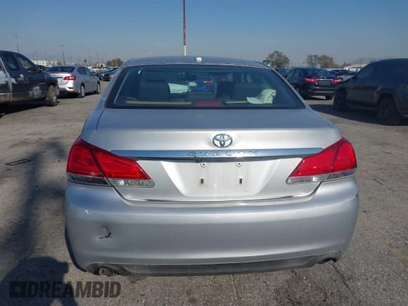 ✅ 2012 Toyota Avalon • VIN: 4T1BK3DB4CU455166 • Lot: 41867122. Listed on IAAI with 312,740 mi. Free auction sales archive from the USA and detailed vehicle history report at DreamBid. Image 16.