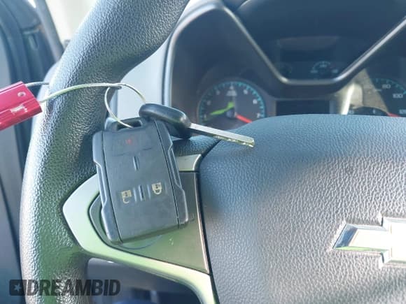 ✅ 2020 Chevrolet Colorado 2WD Work Truck • VIN: 1GCHSBEAXL1105900 • Lot: 43338028. Listed on IAAI with 70,081 mi. Free auction sales archive from the USA and detailed vehicle history report at DreamBid. Image 11.