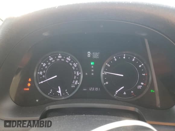 ✅ 2012 Lexus IS 250 C • VIN: JTHFF2C22C2524470 • Lot: 82737215. Listed on Copart with 123,191 mi. Free auction sales archive from the USA and detailed vehicle history report at DreamBid. Image 9.