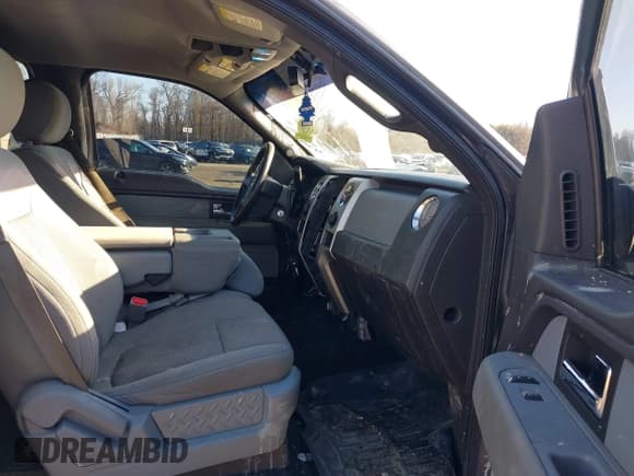 ✅ 2013 Ford F-150 XL • VIN: 1FTFW1ET6DFD65707 • Лот: 41592995. Опубликован ранее на IAAI с пробегом 215 848 миль. Бесплатный доступ к архиву аукционных продаж из США и подробный отчёт об истории автомобиля на DreamBid. Изображение 5.