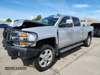 ✅ 2019 Chevrolet Silverado 2500HD LTZ • VIN: 1GC1KTEYXKF221247 • Lot: 82166635. Wystawiony na Copart z przebiegiem 86 660 mil. Bezpłatny archiwum sprzedaży aukcyjnych z USA i szczegółowy raport historii pojazdu na DreamBid. Zdjęcie 1.