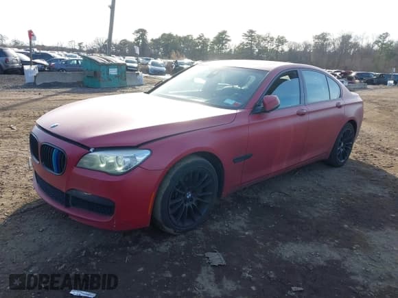 ✅ 2014 BMW 7 Series 750i xDrive • VIN: WBAYB6C55ED224496 • Lot: 41471012. Wystawiony na IAAI z przebiegiem 131 851 mil. Bezpłatny archiwum sprzedaży aukcyjnych z USA i szczegółowy raport historii pojazdu na DreamBid. Zdjęcie 18.