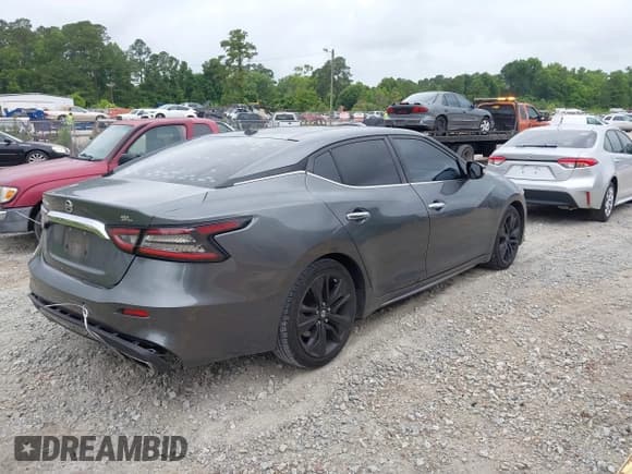 ✅ 2019 Nissan Maxima SL • VIN: 1N4AA6AV6KC371850 • Lot: 42344209. Listed on IAAI with 116,535 mi. Free auction sales archive from the USA and detailed vehicle history report at DreamBid. Image 4.