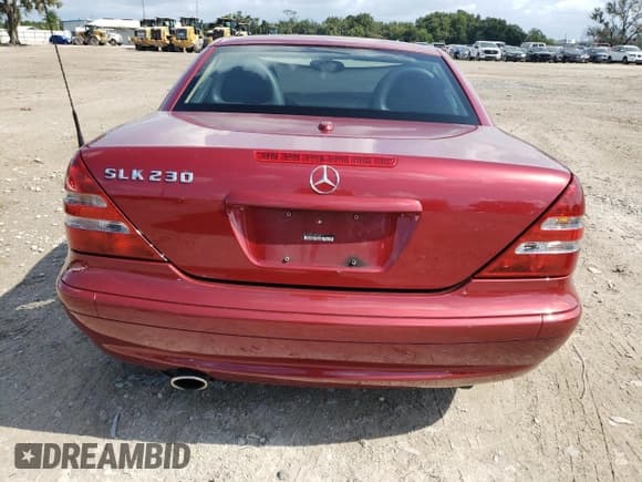 ✅ 2002 Mercedes-Benz SLK 230 Kompressor • VIN: WDBKK49F32F243947 • Лот: 68308554. Опубликован ранее на Copart с пробегом 60 116 миль. Бесплатный доступ к архиву аукционных продаж из США и подробный отчёт об истории автомобиля на DreamBid. Изображение 6.