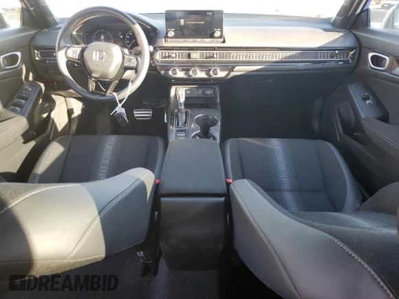 ✅ 2023 Honda Civic Sport • VIN: 2HGFE2F50PH564636 • Lot: 82557225. Wystawiony na Copart z przebiegiem 62 486 mil. Bezpłatny archiwum sprzedaży aukcyjnych z USA i szczegółowy raport historii pojazdu na DreamBid. Zdjęcie 8.