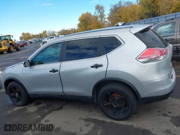 ✅ 2016 Nissan Rogue SL • VIN: 5N1AT2MV1GC734261 • Лот: 43634962. Опубликован ранее на IAAI с пробегом 116 084 миль. Бесплатный доступ к архиву аукционных продаж из США и подробный отчёт об истории автомобиля на DreamBid. Изображение 13.