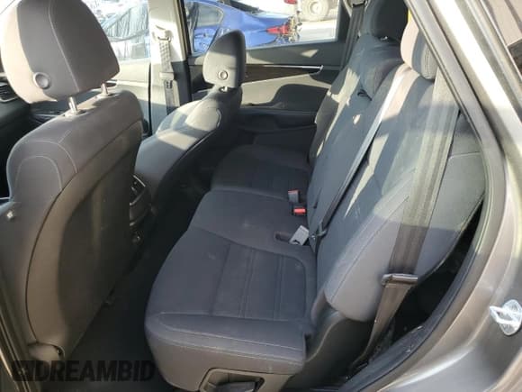 ✅ 2019 Kia Sorento LX • VIN: 5XYPG4A35KG471200 • Лот: 90474615. Опубликован ранее на Copart с пробегом 122 849 миль. Бесплатный доступ к архиву аукционных продаж из США и подробный отчёт об истории автомобиля на DreamBid. Изображение 11.