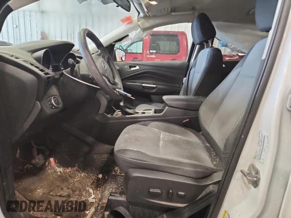 ✅ 2017 Ford Escape SE • VIN: 1FMCU9GD5HUC48386 • Лот: 90955865. Опубликован ранее на Copart с пробегом 212 196 миль. Бесплатный доступ к архиву аукционных продаж из США и подробный отчёт об истории автомобиля на DreamBid. Изображение 7.