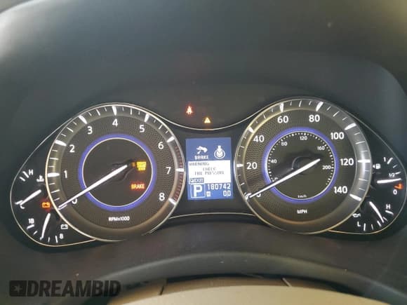 ✅ 2011 Infiniti QX56 7-passenger • VIN: JN8AZ2NFXB9501435 • Lot: 81886785. Wystawiony na Copart z przebiegiem 180 742 mil. Bezpłatny archiwum sprzedaży aukcyjnych z USA i szczegółowy raport historii pojazdu na DreamBid. Zdjęcie 9.