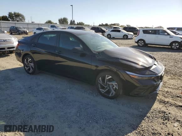 2025 Hyundai Elantra SEL Sport with VIN KMHLM4DG5SU986424, listed as a Copart auction lot 68511015 with 6,960 mi miles and Salvage title. Bid and sale history available at DreamBid. Image 4.