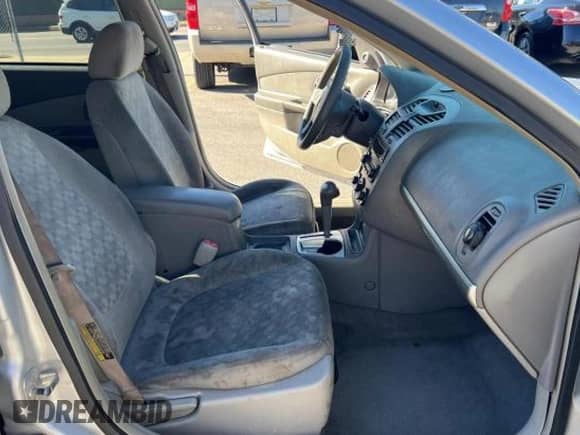 2005 Chevrolet Malibu LS z VIN 1G1ZT528X5F314492, wystawiony jako Copart lot #79902814 z przebiegiem 167 233 mil mil oraz Czysty tytuł • Clean title. Historia ofert i sprzedaży dostępna na DreamBid. Obrazek 5.