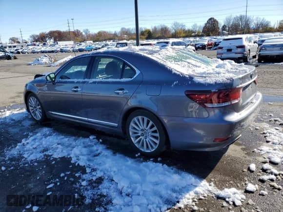 ✅ 2017 Lexus LS 460 • VIN: JTHCL5EF1H5028370 • Lot: 92224245. Listed on Copart with 158,631 mi. Free auction sales archive from the USA and detailed vehicle history report at DreamBid. Image 2.