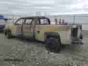 2015 Chevrolet Silverado 2500HD Work Truck z VIN 1GC1KUEG8FF107024, wystawiony jako Copart lot #42746245 z przebiegiem Nie podano mil oraz Nie do naprawy • Non repairable. Historia ofert i sprzedaży dostępna na DreamBid. Obrazek 2.