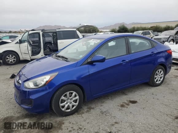 ✅ 2013 Hyundai Accent GLS • VIN: KMHCT4AE7DU543930 • Лот: 78861944. Опубликован ранее на Copart с пробегом 124 233 миль. Бесплатный доступ к архиву аукционных продаж из США и подробный отчёт об истории автомобиля на DreamBid. Изображение 1.