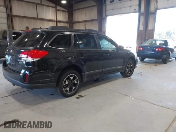 ✅ 2011 Subaru Outback Limited • VIN: 4S4BRDJC5B2416398 • Lot: 43006909. Listed on IAAI with 221,972 mi. Free auction sales archive from the USA and detailed vehicle history report at DreamBid. Image 4.