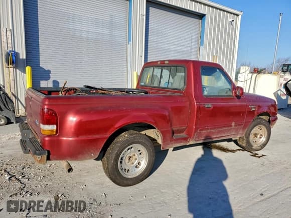 ✅ 1997 Ford Ranger XLT • VIN: 1FTCR10U1VPA37665 • Lot: 95808365. Listed on Copart with 256,309 mi. Free auction sales archive from the USA and detailed vehicle history report at DreamBid. Image 3.