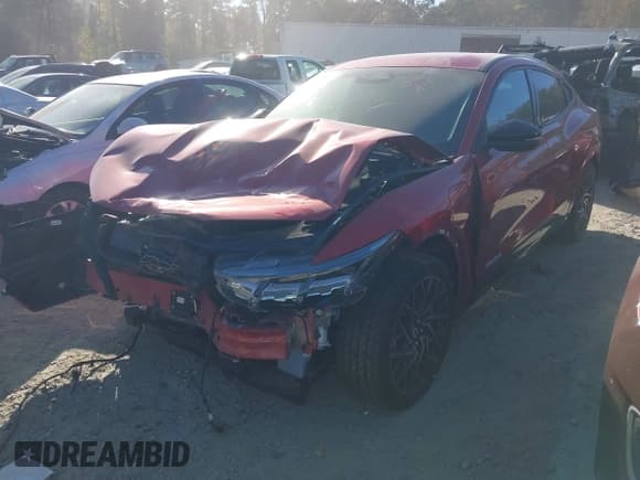 ✅ 2021 Ford Mustang Mach-E GT • VIN: 3FMTK4SXXMME02275 • Lot: 43532773. Wystawiony na IAAI z przebiegiem Nie podano. Bezpłatny archiwum sprzedaży aukcyjnych z USA i szczegółowy raport historii pojazdu na DreamBid. Zdjęcie 2.