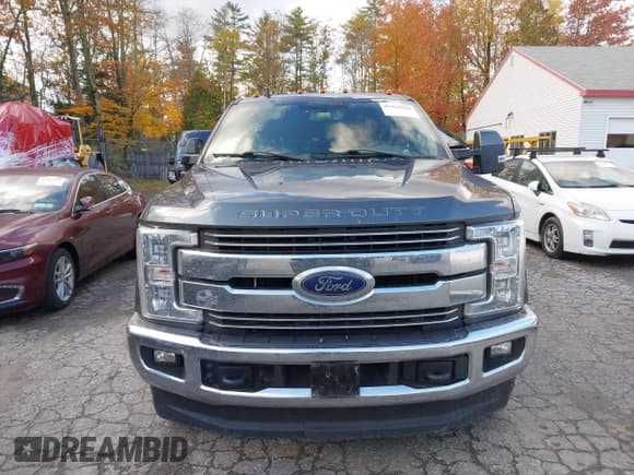 ✅ 2019 Ford F-250 XL • VIN: 1FT7W2B6XKEC46795 • Lot: 43429518. Listed on IAAI with 171,575 mi. Free auction sales archive from the USA and detailed vehicle history report at DreamBid. Image 6.