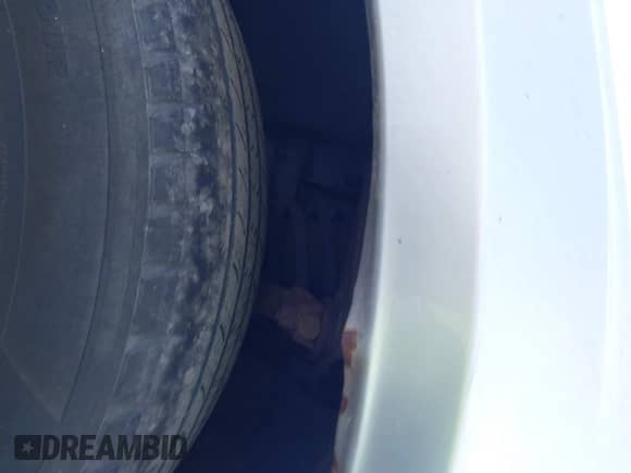 2005 Dodge Magnum SE с VIN 2D4FV48V35H695955, выставлен на аукционе IAAI как лот 41471555 с пробегом 191 643 миль миль и . История ставок и продаж доступна на DreamBid. Изображение 13.