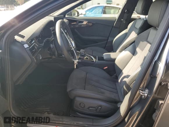 ✅ 2025 Audi A4 S line Premium Plus • VIN: WAUEAAF48SA001331 • Лот: 70579565. Опубликован ранее на Copart с пробегом 4 906 миль. Бесплатный доступ к архиву аукционных продаж из США и подробный отчёт об истории автомобиля на DreamBid. Изображение 7.