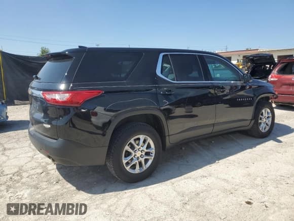✅ 2021 Chevrolet Traverse LS • VIN: 1GNERFKW2MJ222790 • Lot: 70707025. Wystawiony na Copart z przebiegiem 110 279 mil. Bezpłatny archiwum sprzedaży aukcyjnych z USA i szczegółowy raport historii pojazdu na DreamBid. Zdjęcie 3.