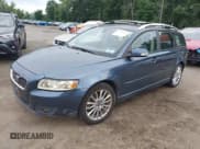 ✅ 2010 Volvo V50 • VIN: YV1382MW9A2526949 • Lot: 42902429. Listed on IAAI with 112,293 mi. Free auction sales archive from the USA and detailed vehicle history report at DreamBid. Image 2.
