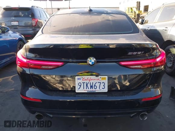 ✅ 2022 BMW 2 Series 228i • VIN: WBA53AK05N7K18799 • Lot: 43551575. Wystawiony na IAAI z przebiegiem 61 048 mil. Bezpłatny archiwum sprzedaży aukcyjnych z USA i szczegółowy raport historii pojazdu na DreamBid. Zdjęcie 17.