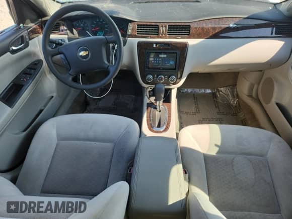 2014 Chevrolet Impala LS с VIN 2G1WA5E35E1120503, выставлен на аукционе Copart как лот 80516035 с пробегом 107 563 миль миль и Списание • Salvage title. История ставок и продаж доступна на DreamBid. Изображение 8.